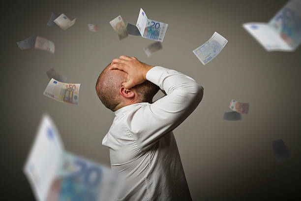 Vì Sao Nhiều Người Vẫn Bị Lừa?